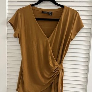 TAHARI Shirt Small